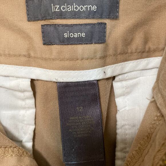 Liz Claiborne Sloane Women's Tan Capri Pants Size 12 Cotton/Spandex - Picture 6 of 7